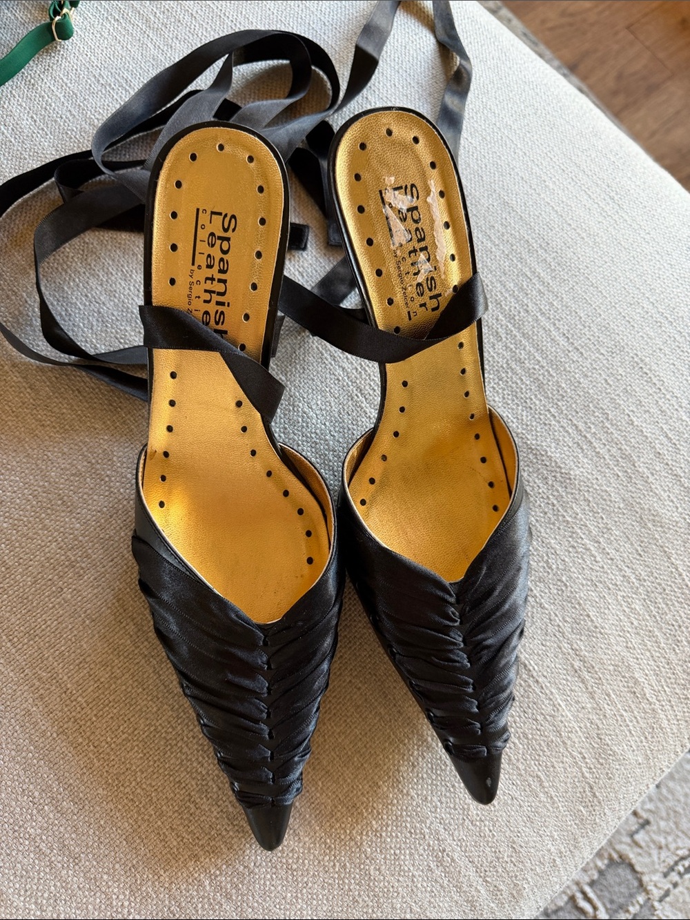 Sergio Zelcer Black Pointed Ruched Lace-Up Flats